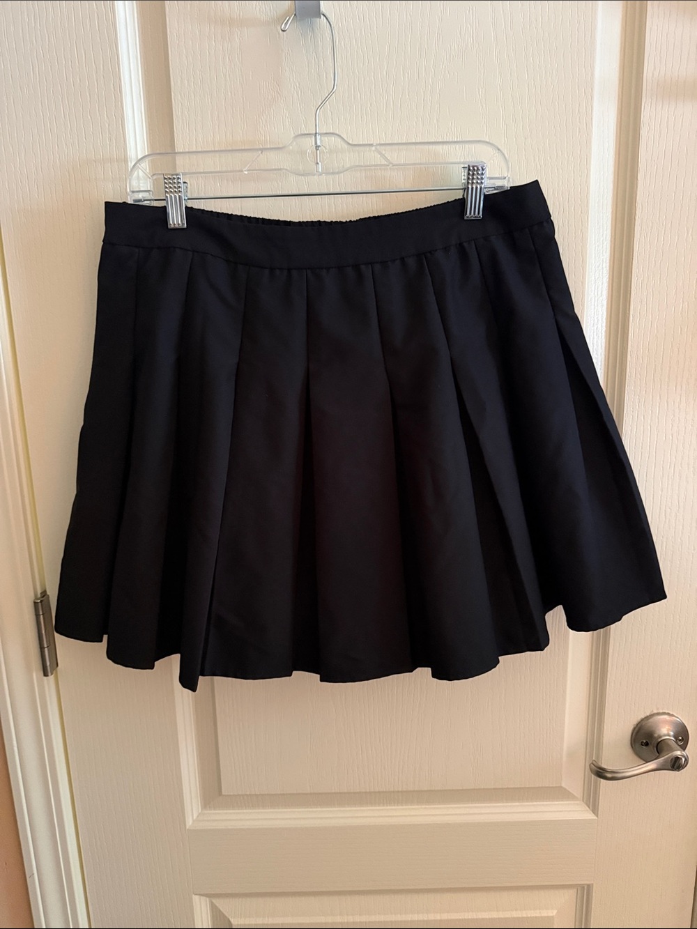 Shein black pleated skirt size 1xl zipper on side
